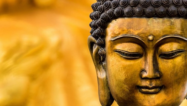 Để hình Phật làm ảnh nền điện thoại, máy tính có mang tội gì không?