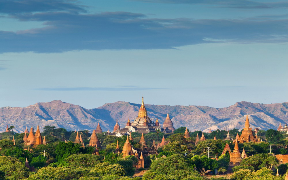 Hình ảnh choáng ngợp từ thánh địa Phật giáo Bagan