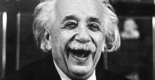 Những mẩu chuyện về nhà Bác học nổi tiếng thế giới Albert Einstein