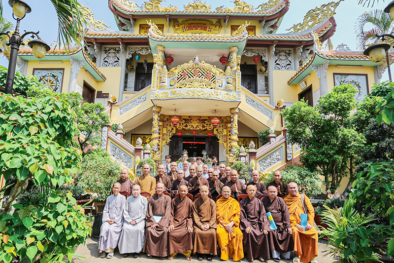 Tp. HCM: H. Củ Chi: Ban giáo dục thành phố thăm lớp sơ cấp Phật học huyện Củ Chi