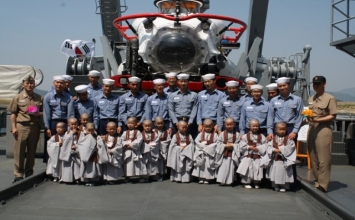 Hàn Quốc Các tiểu Hòa thượng giao lưu cùng Quân nhân Phật tử Hải Quân