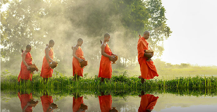 Những lời nói trống rỗng