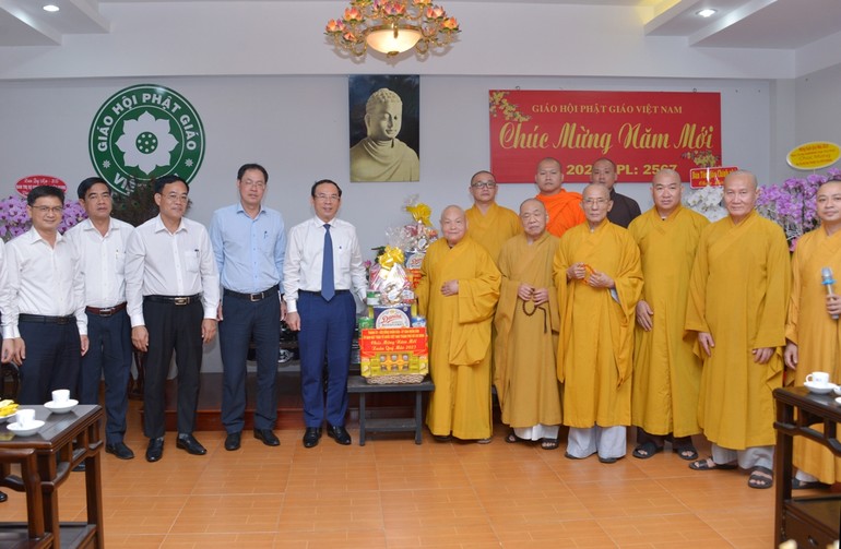 Bí thư Thành ủy Nguyễn Văn Nên chúc Tết lãnh đạo Trung ương GHPGVN và TP.HCM