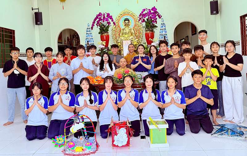 TP. HCM: Trung thu 2025 nhiều hoạt động ý nghĩa tại chùa Hạnh Đức