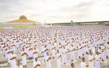 Thái Lan: 100 nghìn người xuất gia gieo duyên diễu hành trên đường phố