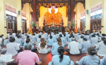 Nét đẹp của người tu tại gia