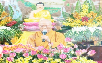 Niềm vui ngày khánh tuế Thầy